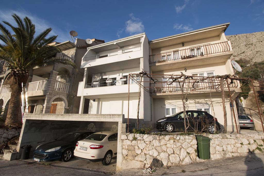 Apartment Mate Omiš Buitenkant foto